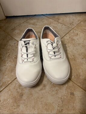 White Women's Casual Lace-Free Sneakers